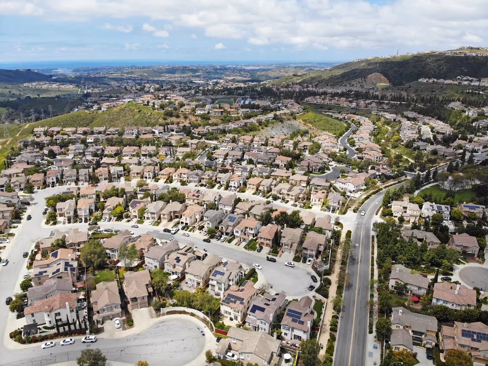 San Elijo Hills homes surrounded by green hills